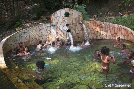 Вилла La Casa Binecha Avec Jacuzzi Baillif Экстерьер фото